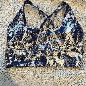 Medium sports bra with padding